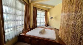 Sapadia Hotel Parapat - Parapat - 2