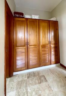 Spacious Beachside Apartment 4BR Pool & Garden View - 1