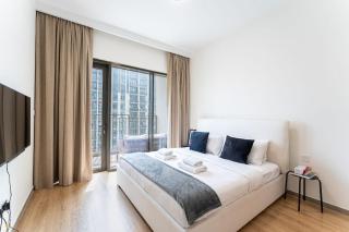 DAYF-PAR Large 3 Bed with Full Skyline View in Dubai Hills - 2