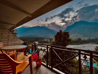 Princess Hill Resort, Manali - 3