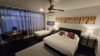 KK Sunset Villa- Full Sunset Balcony, Mosquito Free, 4K TVs, 5G WIFI and more! - 4