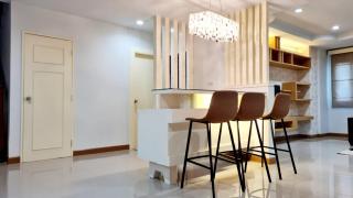 Roomy 5 BR 5 BA Stay for 10 ! - 9