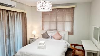 Roomy 5 BR 5 BA Stay for 10 ! - 3