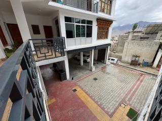 Highway Inn Guest House - 3