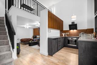 Cozy 2 Bed Apartment, City Centre, With Extra Sofa Bed, Smart TV & PS4 - Birmingham - 0