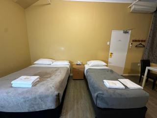 Central Private Hotel - 8