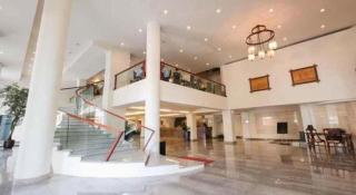 Kenari Tower Hotel - Makassar - 8
