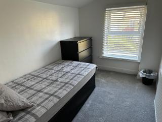 4 beds house Northampton NN2 6DE - Kingsthorpe - 4