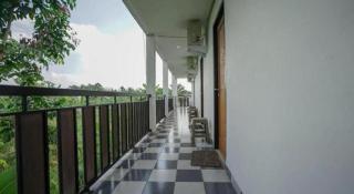 OYO 1266 Green Palm Kostel Syariah - Lubuklinggau - 7