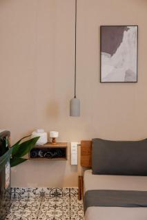 Wabi Sabi - Saigon Hideout Ben Thanh D1- Studio, FREE Netflix & Bathtub for 3 - 4