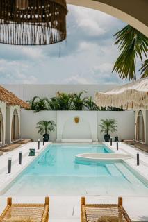 Ginevra Khaolak - 0
