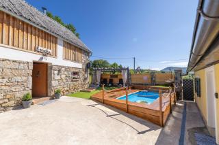 Old house Rustica with pool, jacuzzi and tavern - Valincic - Brinje - 4