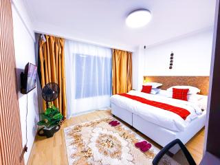 The Red Mirage --- Rooftop Pool, Gym, Games room, Netflix 2BD & SQ - 4