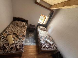 Old House - Uschguli - 3