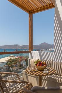Aqua Pearl Milos - Adamas - 4