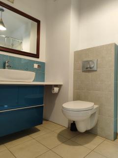 chaty, niebieskie drzwi - 5