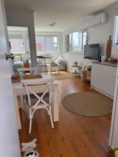Paradise on Jones Beach Kiama - Beachfront unit with direct beach access & views - 2