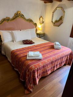 1 Ca'del Traghetto Family Apartment - Venice - 8