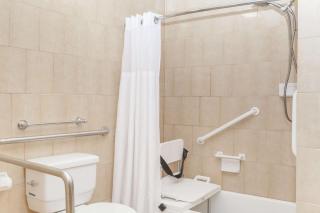 Travelodge by Wyndham Sylmar CA - 2
