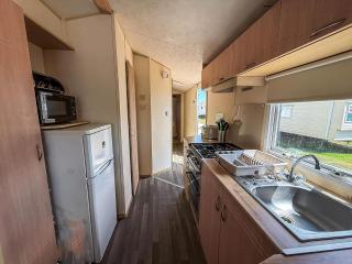 Lovely Caravan At Valley Farm Holiday Park, Sleeps 8 Ref 46127V - 2