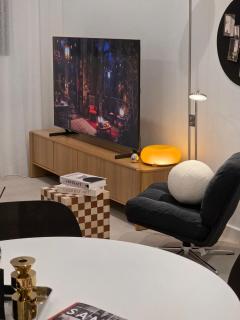 'Vinyl' 1-BR Apt in the heart of Burwood with study n free parking - 2