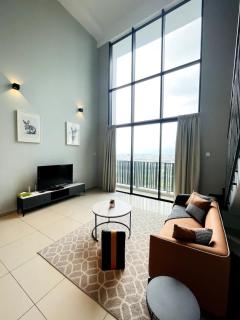 Tranquil Homes at i-City - WiFi TV Box & 1 Carpark - Shah Alam - 0