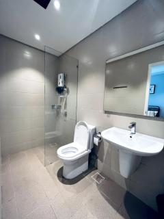 Tranquil Homes at i-City - WiFi TV Box & 1 Carpark - Shah Alam - 3