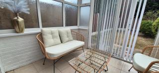 2 Bed Tamebridge and Bescot Train Station M5 M6 J9 and J7 - - 2