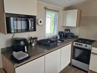 The Seaflower - With Lake Views - Millom - 3
