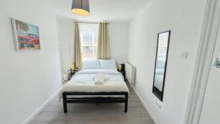 London Bridge Stays - 6