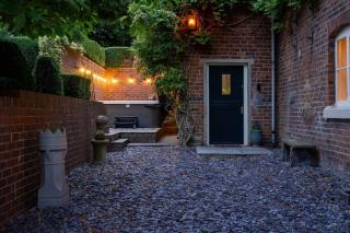 Prospect House - A Legacy to Experience - Betley - 2