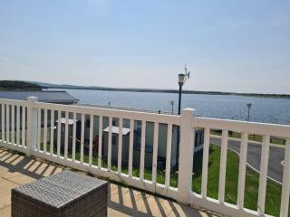 The Seaflower - With Lake Views - Millom - 0