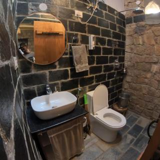Hobbit House Bir - Bīr - 1