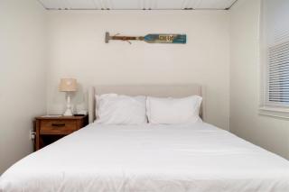 The Beachside - Sylvan Beach - 9
