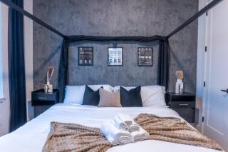 Luxury Lookout with NYC view, 2BR plus Free Parking, Sleeps 8, 20 Percent Off - East Orange - 1