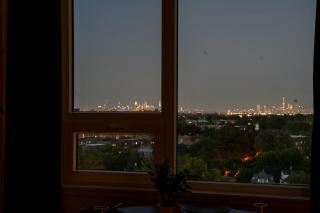 Luxury Lookout with NYC view, 2BR plus Free Parking, Sleeps 8, 20 Percent Off - East Orange - 7