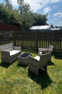 Superb Two Bedroom House Near Etihad & Coop Live - Free Parking - 5