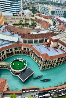 Chic stay at Venice Grand Canal Mall View - 3
