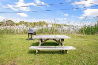 Dockside 2BR - Marina - Dining - Charter Access Unit A - 7