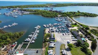 Dockside 2BR - Prime Location on the Marina Unit B - 6