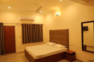 Hotel Times Stay - Udaipur - 0