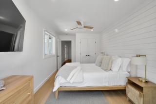 Dockside 2BR on The Marina - Free Parking Unit C - 5