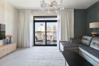 Spacious 1BD, City View, Pool & Beach access - 7