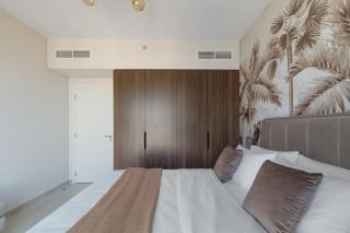 Spacious 1BD, City View, Pool & Beach access - 2