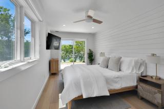 Dockside 2BR on The Marina - Free Parking Unit C - 6
