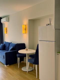 Sea View Apartment - Batumi - 5