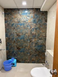 Roomquet comfort - Prayagraj - 6