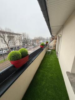 Duplex T3 Moderne au Metro - Clim & Parking Privé - 9