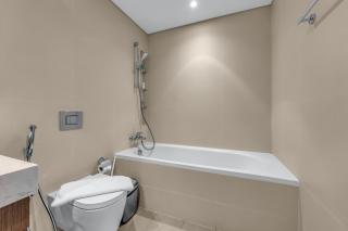 1BR Escape, Beachfront Living - 9