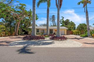 Manatee Manor Home - 6